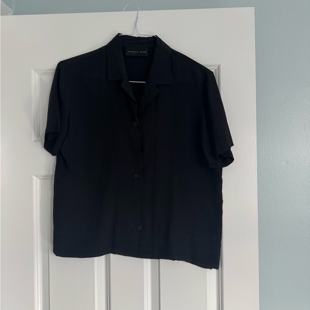 Black Short Sleeve Button-Up Shirt